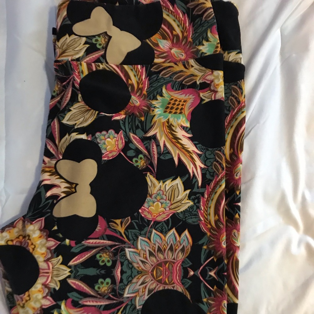 Minnie Mouse lularoe TC leggings